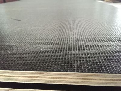 優(yōu)質防滑覆膜板四大特色